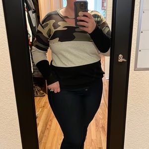 Lightweight color block to pull over sweatshirt